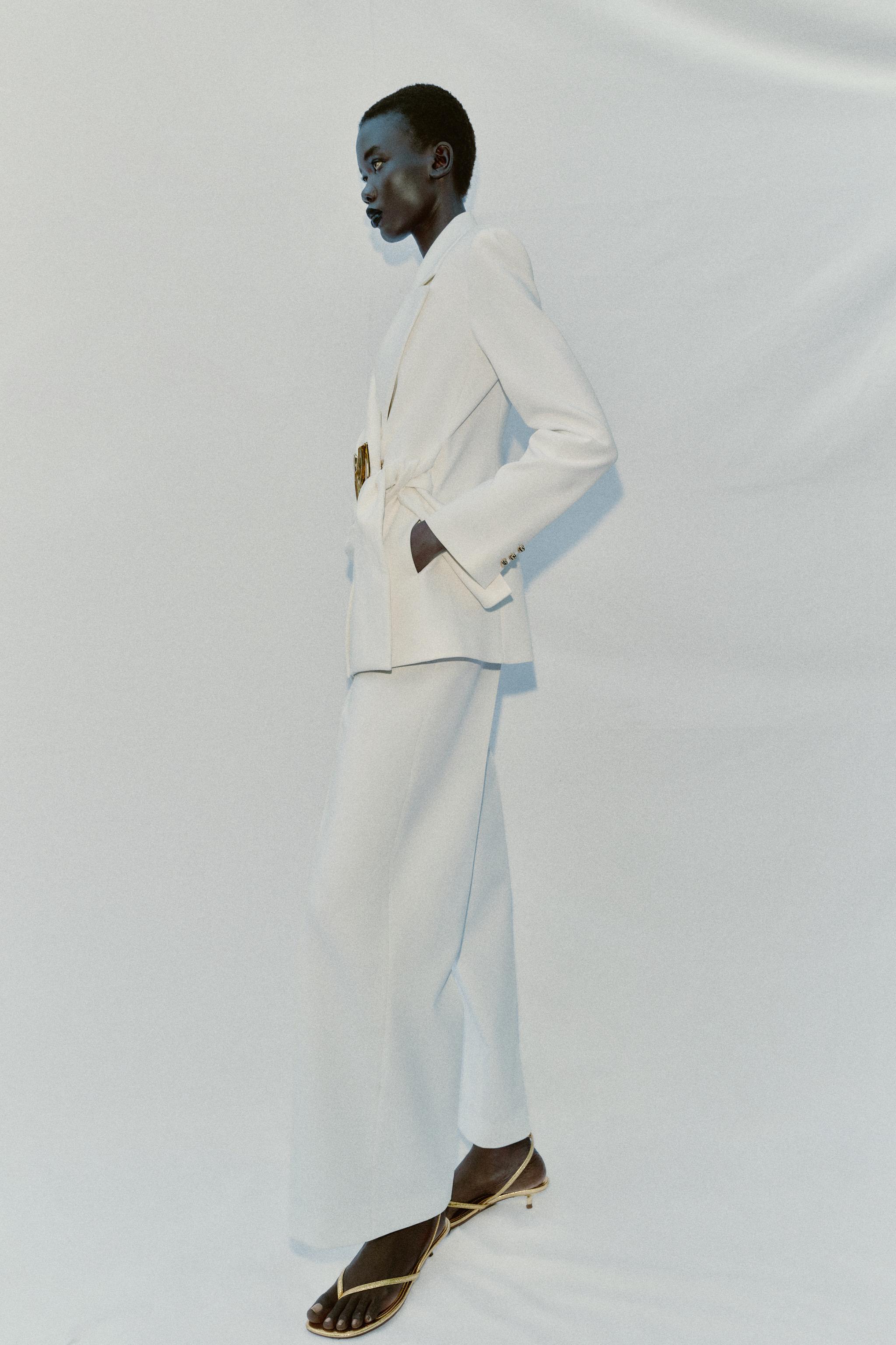HIGH-WAISTED STRAIGHT LEG PANTS
